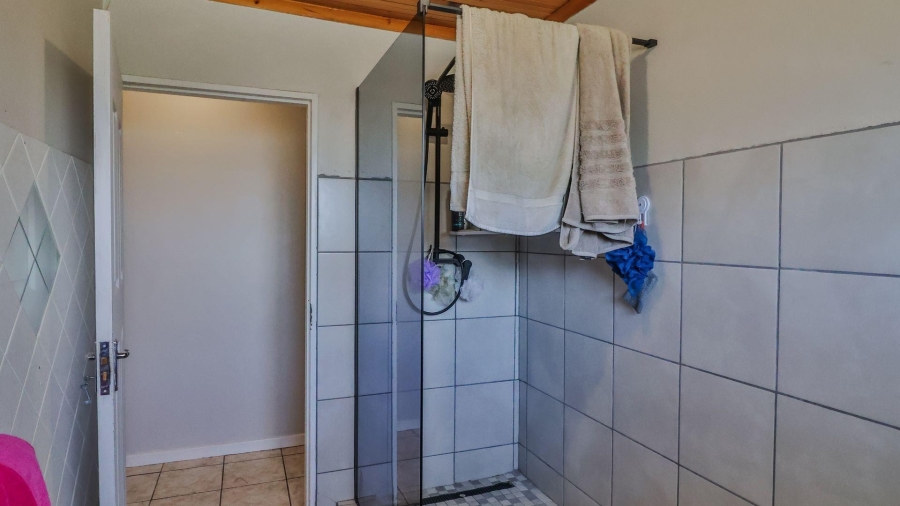 3 Bedroom Property for Sale in Kleinbaai Western Cape